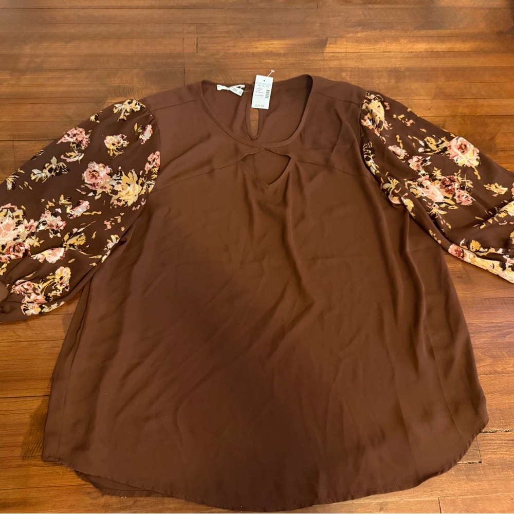 SOLD Maurice’s sheer floral dressy blouse XL NWT